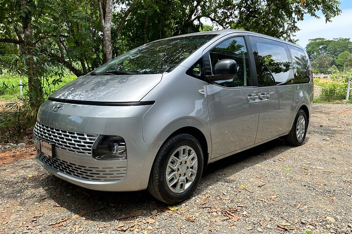 Transfer from Manuel Antonio to SJO Airport and surroundings - Photo 1 of 14
